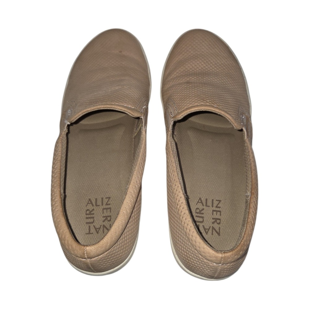 Naturalizer Marianne Mauve Perforated Leather Slip On Sneakers Womens 8.5 M - Picture 5 of 8